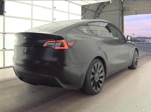 2022 tesla model y performance