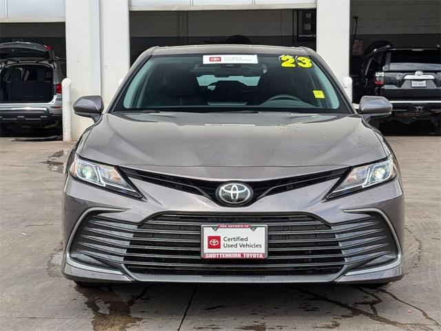2023 toyota camry le