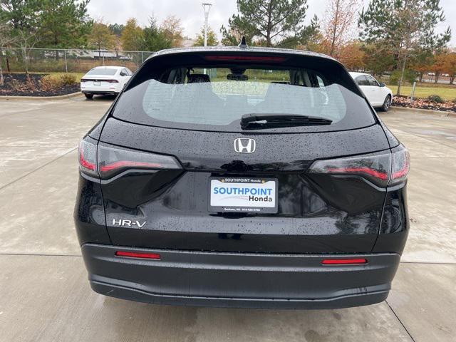 2023 honda hr-v lx