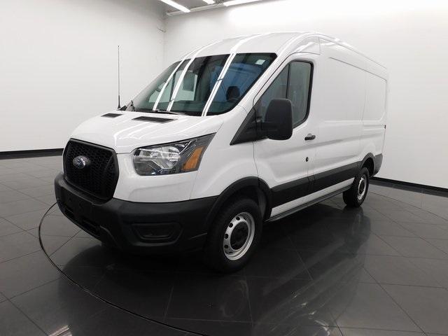 2023 ford transit-250 base