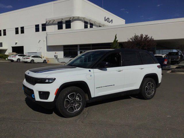 2022 jeep grand cherokee 4xe trailhawk