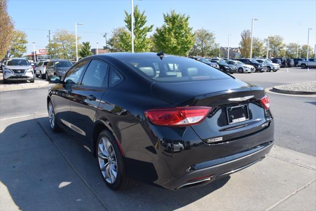 2016 chrysler 200 s