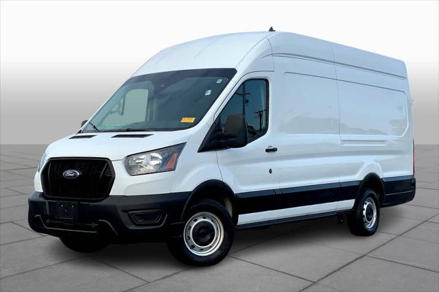 2023 ford transit-250 base