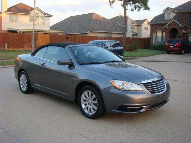 2012 chrysler 200 touring