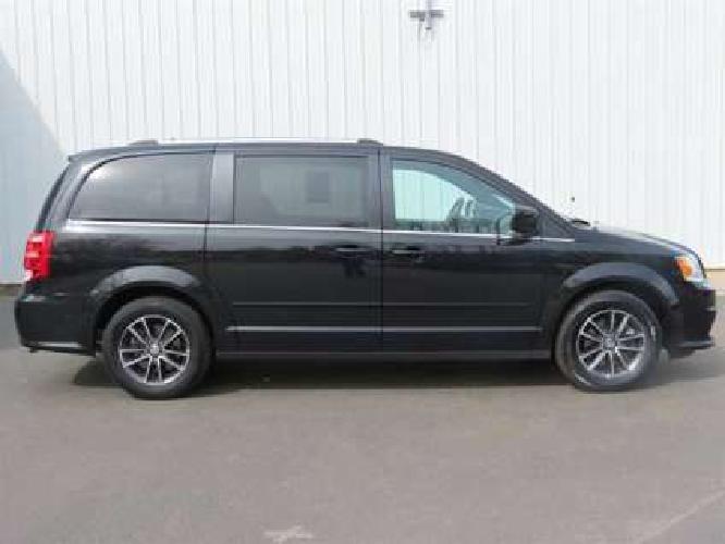 2017 dodge grand caravan sxt in laconia, nh