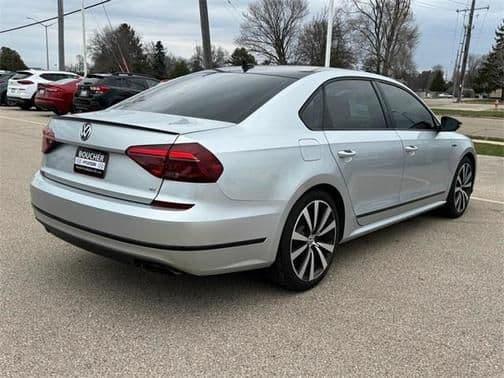2018 volkswagen passat 3.6l v6 gt in janesville, wisconsin