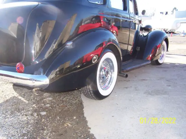 studebaker 1937 dictator