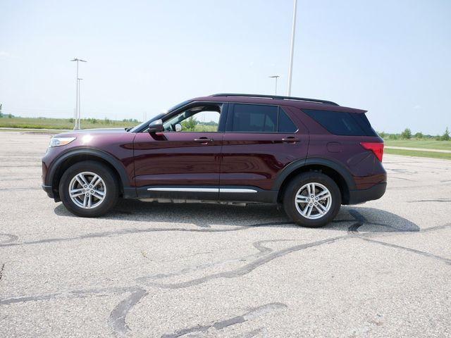 2022 ford explorer xlt