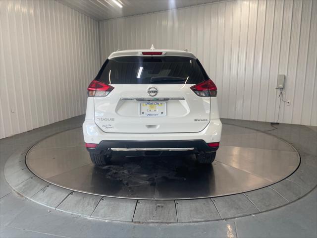 2020 nissan rogue sv