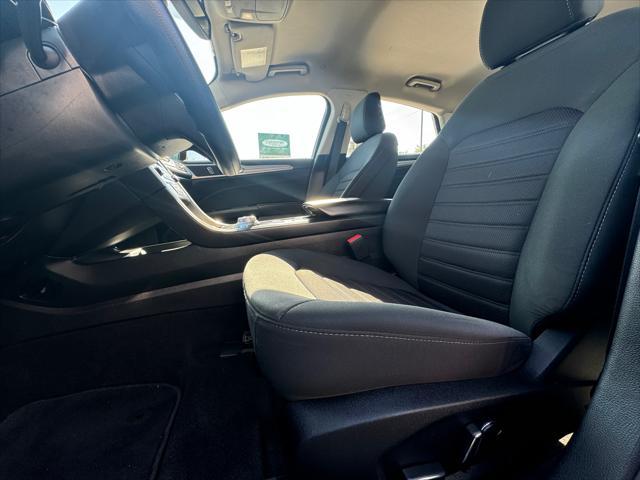 2020 ford fusion hybrid se