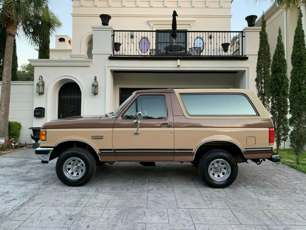 1989 ford bronco xlt, 84,000 miles, 5.0 v8, automatic, 4 x 4, removable top