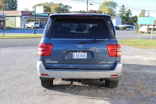 2004 toyota sequoia sr5