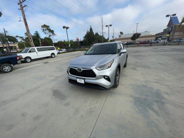 2023 toyota highlander xle