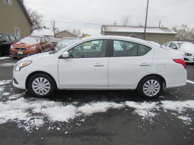 2016 nissan versa
