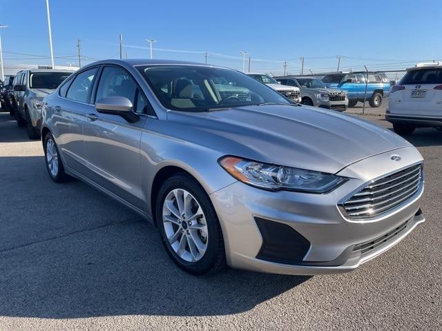 2020 ford fusion se