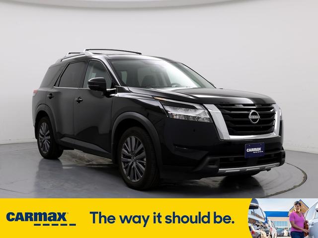 2023 nissan pathfinder sl