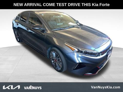 2023 kia forte