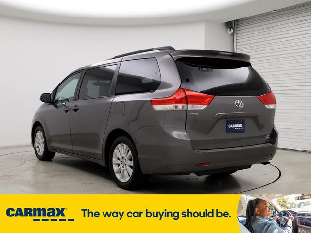 2013 toyota sienna xle