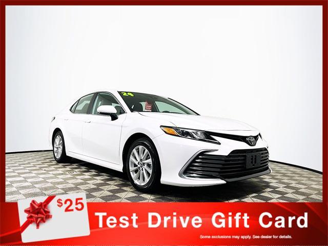 2024 toyota camry le