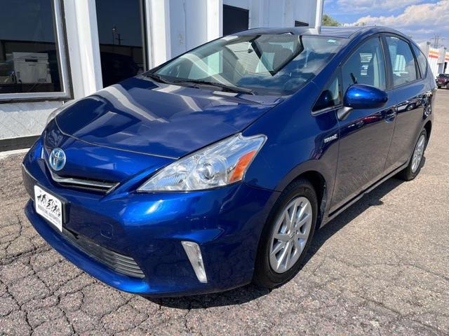 2012 toyota prius v two
