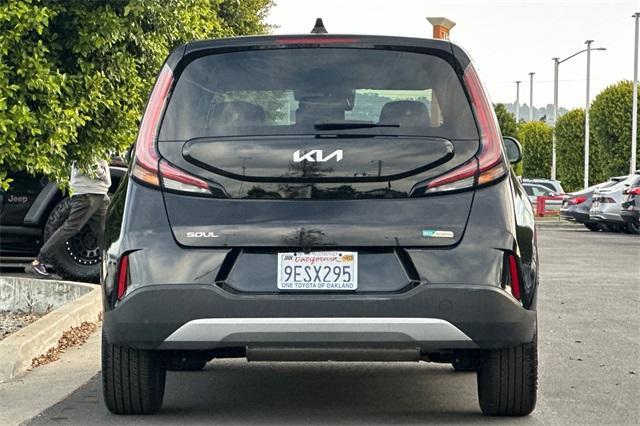 2023 kia soul ex