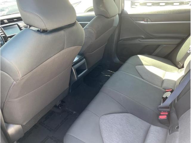 2018 toyota camry le