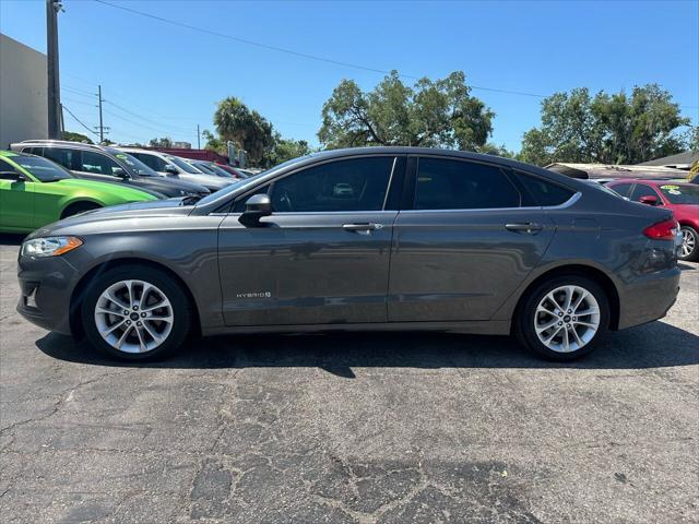 2019 ford fusion hybrid se