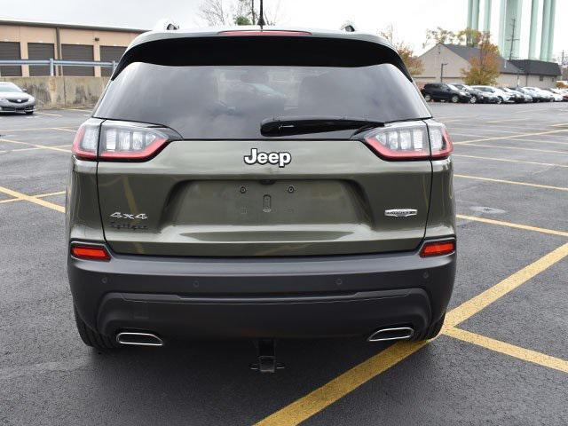 2021 jeep cherokee latitude lux