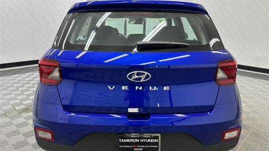 new 2024 hyundai venue sel ivt