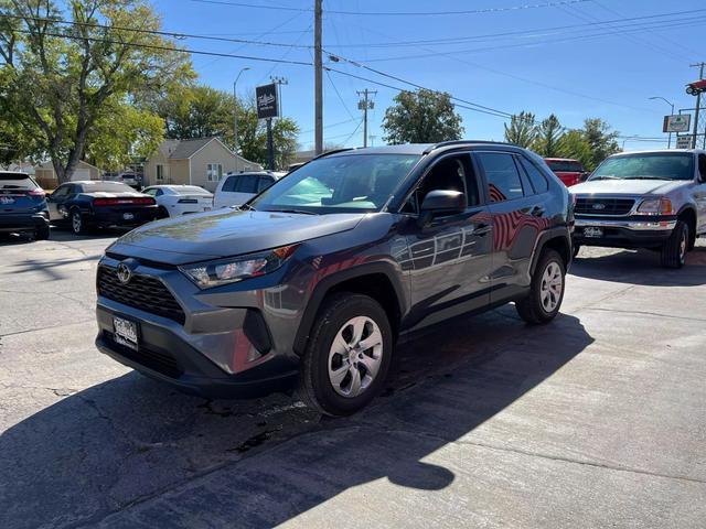 2021 toyota rav4 le