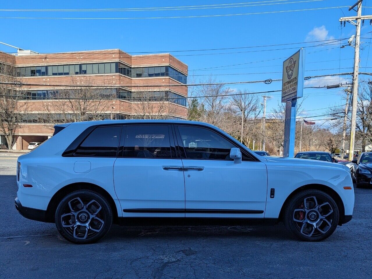 2022 rolls-royce cullinan black badge