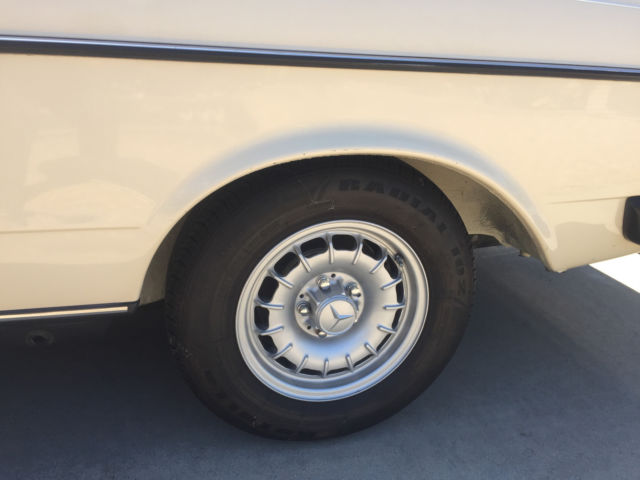 300cd 2door 5 cyl 3.0l automatic