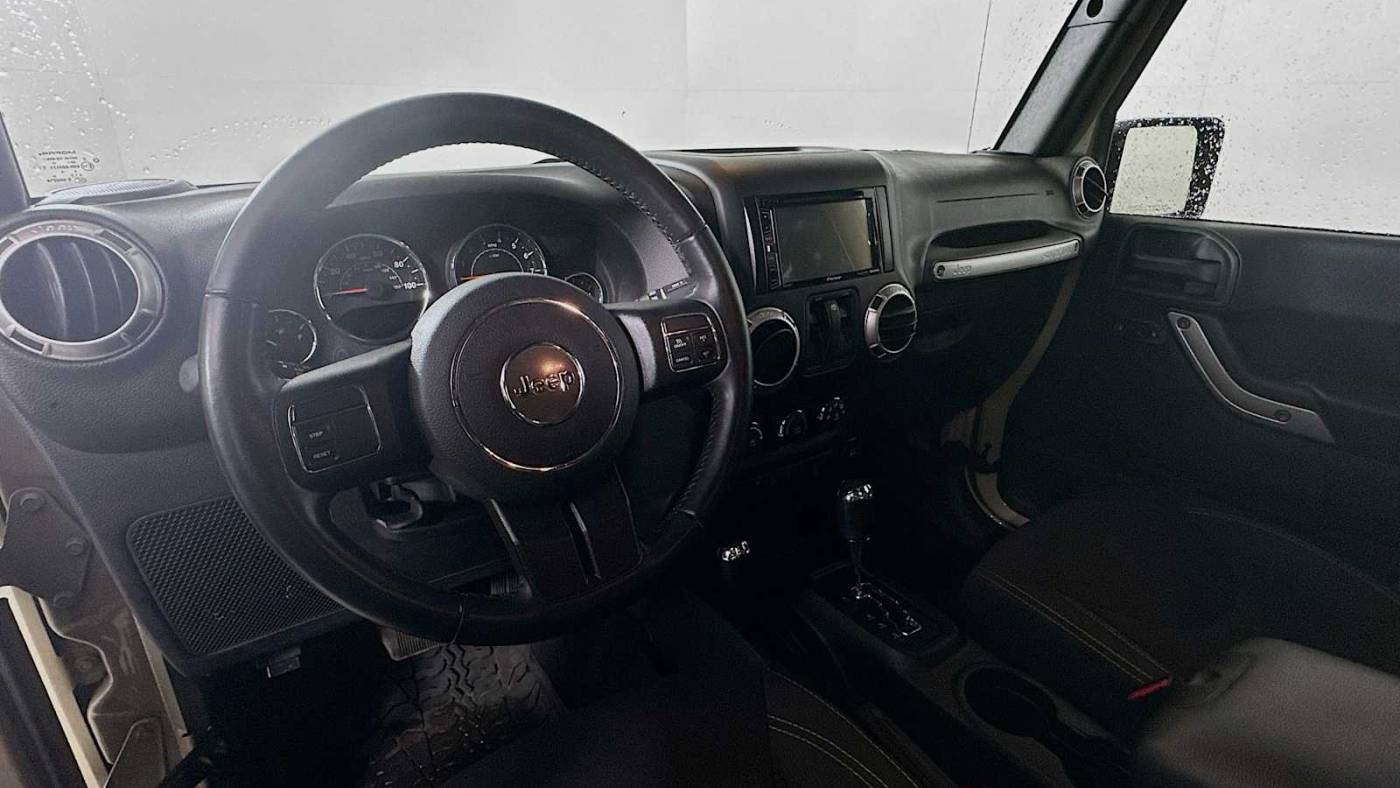 2017 jeep wrangler sahara