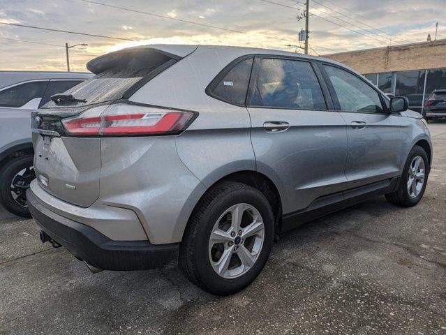 2020 ford edge se