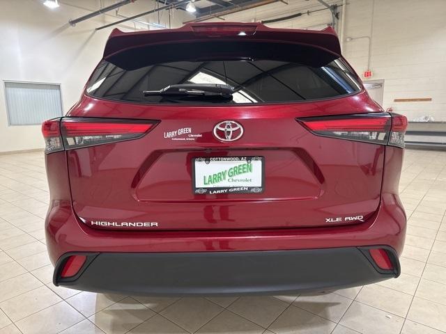 2022 toyota highlander xle