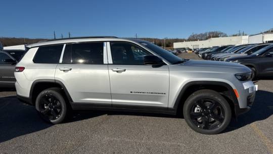 2025 Jeep Grand Cherokee