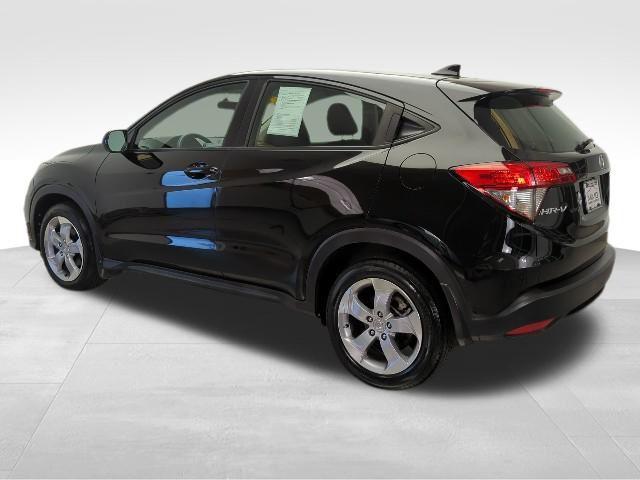 2022 honda hr-v lx