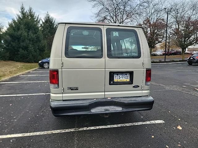 2004 ford e150 xl