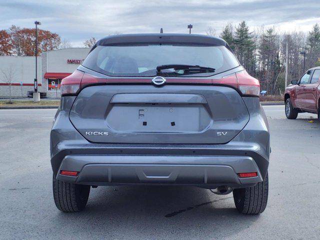 2021 nissan kicks sv