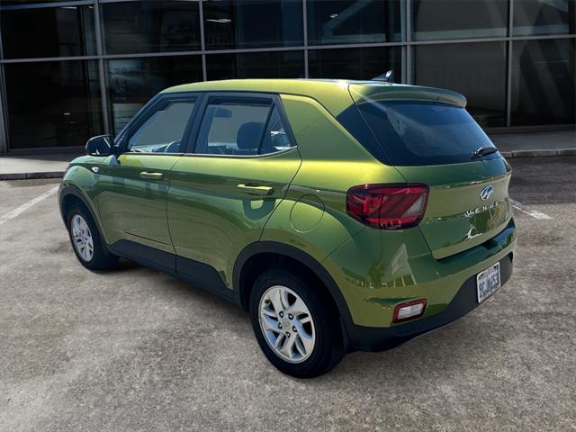 2022 hyundai venue se