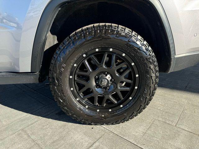 2020 jeep grand cherokee trailhawk