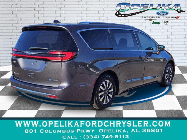 2021 chrysler pacifica hybrid touring l