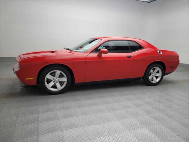 2014 dodge challenger sxt