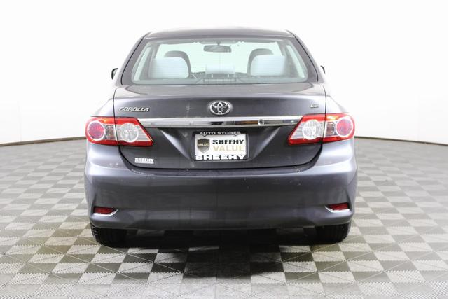 2011 toyota corolla le
