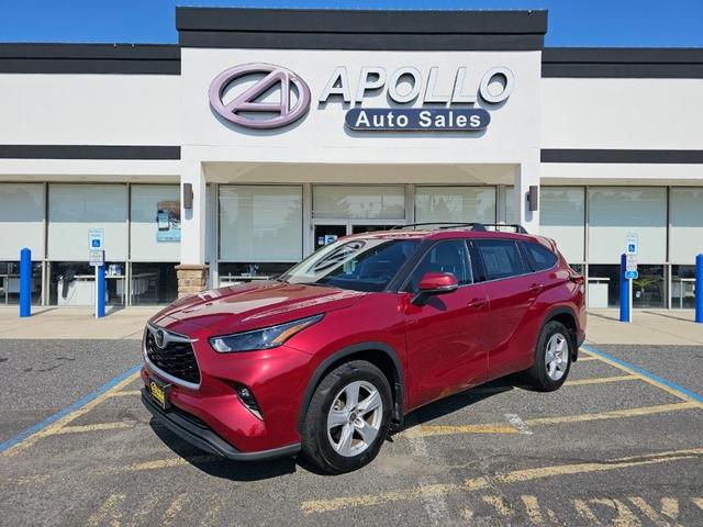 2022 toyota highlander le