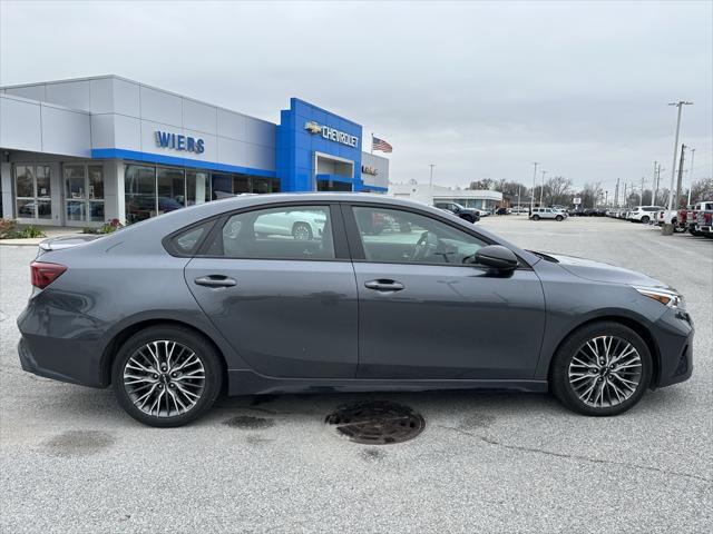 2022 kia forte gt-line