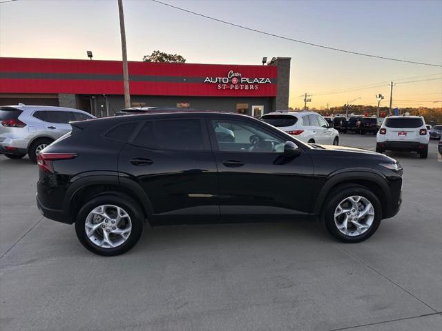 2024 chevrolet trax ls