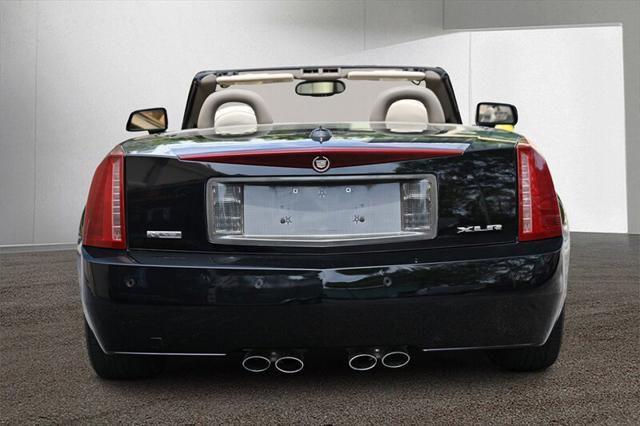 2005 cadillac xlr base
