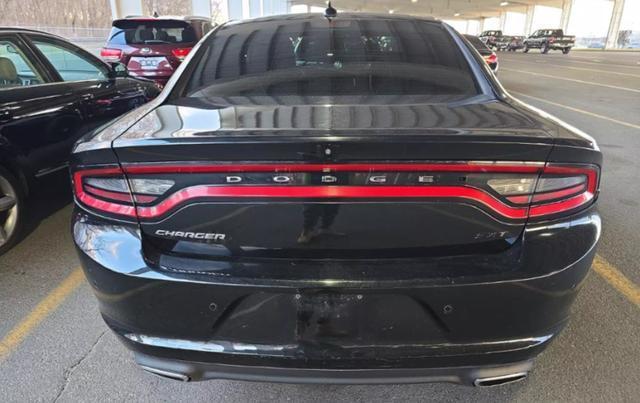 2018 dodge charger sxt plus