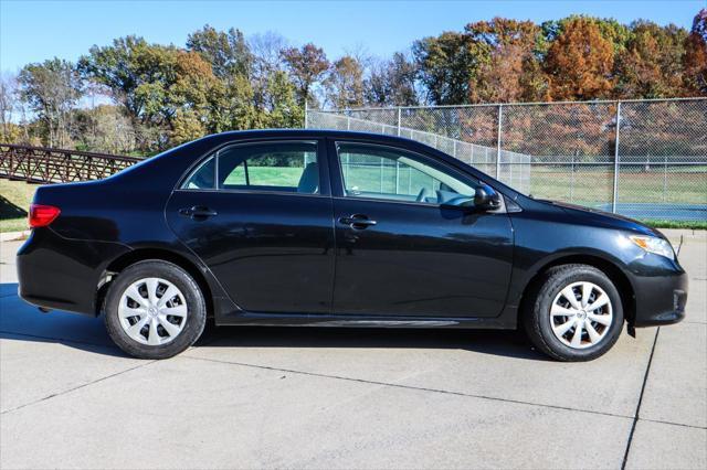 2010 toyota corolla le